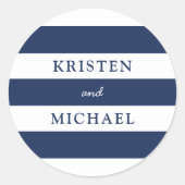 Nautisch blauw gestreepte bruiloft ronde sticker (Voorkant)