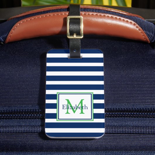 Nautische Marine Blauw en Groene Streep Monogram Bagagelabel (Voorkant Insitu 2)
