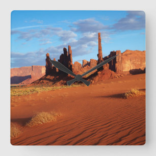 Navajo Nation, Monument Valley, Yei Bi Chei Vierkante Klok