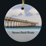 Navarre Beach Pêche Quai Circle Ornement<br><div class="desc">Un ornement circulaire aux couleurs violettes extraordinaires se reflétant dans le ciel après une pluie à Navarre Beach Fishing Pier en Floride, aux États-Unis, tandis que les couleurs émeraude de l'océan se reflètent dans l'eau. Cette jetée est la plus longue de l'état s'étendant sur 450 mètres. Vous recherchez plus d'impressions...</div>
