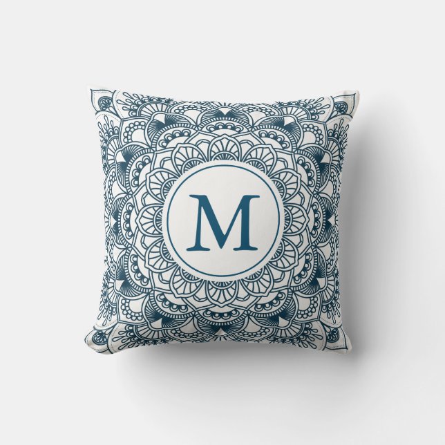 Navi blauw bloemenmandala monogram kussen (Voorkant)