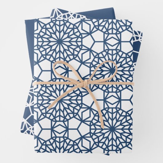 Navy Arabesque Geometric Pattern Inpakpapier Vel (In situ)