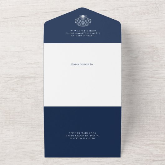 Navy Blue Beach Seashell Kustbruiloft All In One Uitnodiging (Buitenkant)