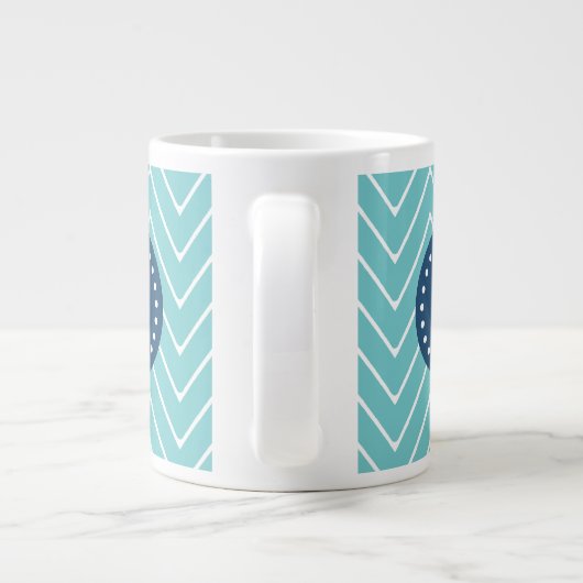 Navy Blue, Blauwgroen Chevron Pattern | Uw monogra Jumbo Mok (Achterkant)