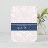 Navy Blue Blush Damask Bruids Douche Uitnodiging (Staand voorkant)