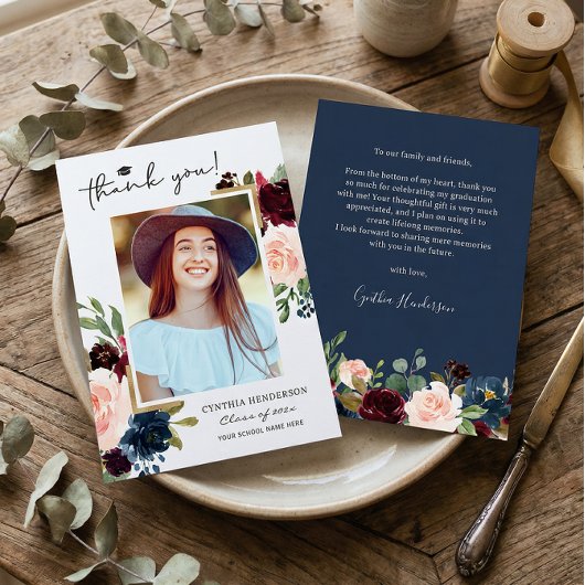 Navy Blue Blush Floral Afstuderen Foto Bedankkaart