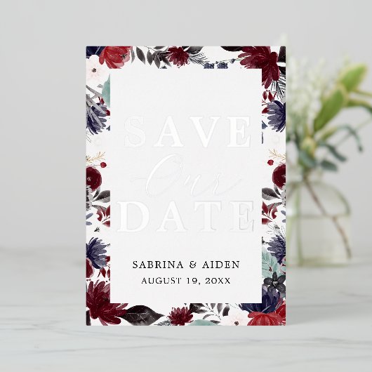 Navy Blue Bourgondische Bloemige Trouwkaart Save T Folie Uitnodiging (Staand Voorkant)