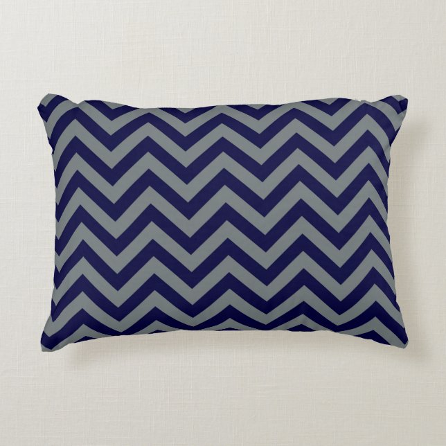 Navy Blue, Charcoal Large Chevron ZigZag Pattern Decoratief Kussen (Voorkant)