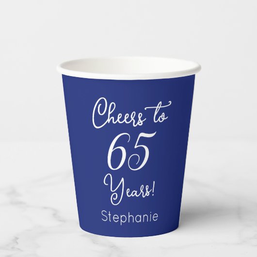 Navy Blue Cheers tot 65 jaar 65e verjaardag Papieren Bekers (Achterkant)