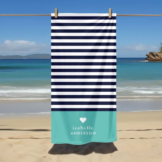Navy Blue en Aqua Chic Stripes Heart Monogram Strandlaken
