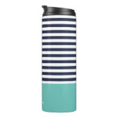 Navy Blue en Aqua Chic Stripes Heart Monogram Thermosbeker (Geroteerd rechts)