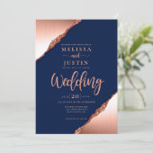 Navy Blue en Coral Glitter Wedding Invitation Kaart (Staand voorkant)