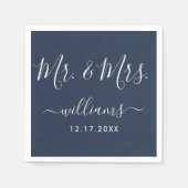 Navy Blue en Silver Modern Script Mr en Mrs. Servet (Voorkant)