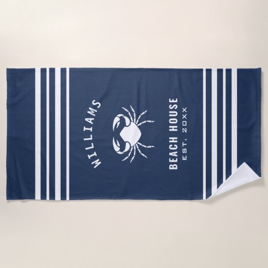 Navy Blue en White Beach House Familienaam Crab Strandlaken (Voorkant)