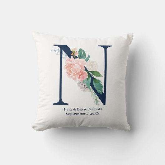 Navy Blue Floral Wedding Monogram Pillow | N Kussen (Voorkant)