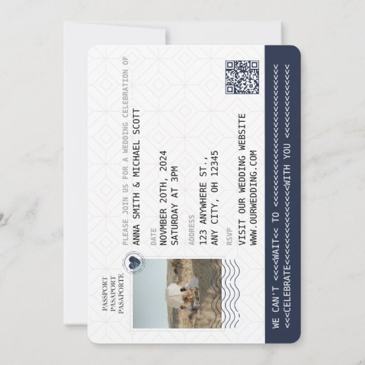 Navy Blue Gold Passport Destination Wedding QR Kaart (Achterkant)