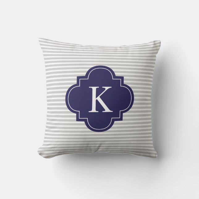 Navy Blue Grey Stripes Quatrefoil Monogram Kussen (Voorkant)