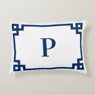 Navy Blue Griekse Sleutelrand Monogram Accent Kussen