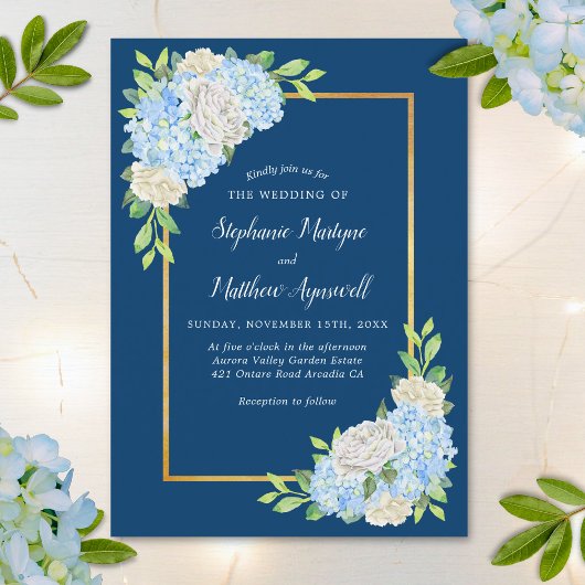 Navy Blue Hydrangea White Roses Gold Wedding Kaart
