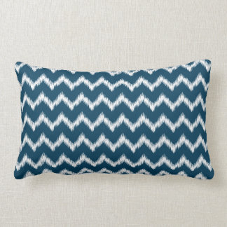 Navy Blue Ikat Chevron Kussen