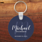 Navy Blue Modern Script Personalized Groomsmen Sleutelhanger (Voorkant)