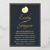 Navy Blue Opulence Seashell Beach Gold bruiloft Folie Uitnodiging (Voorkant)