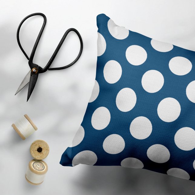 Navy Blue Polka Dots, Polka Dot Pattern, Stippen Accent Kussen (Creator heeft geüpload)