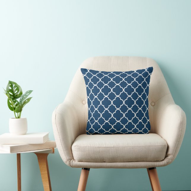 Navy Blue Quatrefoil, Latticework, Trellis Kussen (Stoel)