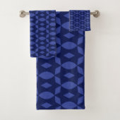 Navy Blue Retro Two Tone Pattern Home Bad Handdoek (Insitu)