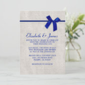 Navy Blue Rustic Burlap Invitations de mariage (Debout devant)