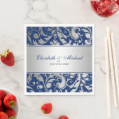 Navy Blue Silver Damask Swirls Wedding Servetten (Insitu)