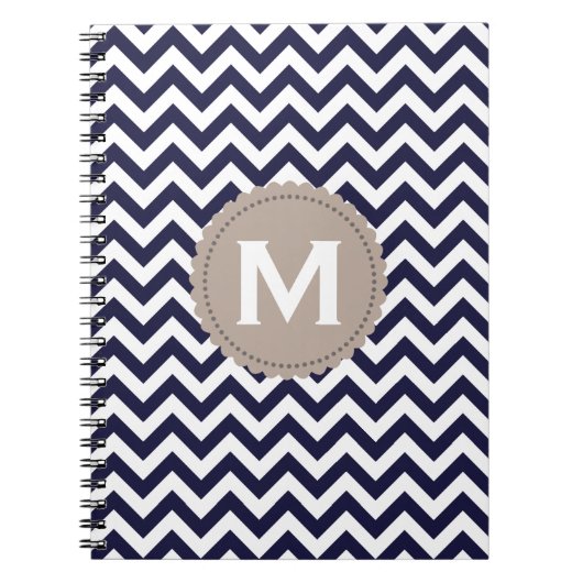 Navy Blue White Monogram Chevron Pattern Notitieboek (Voorkant)