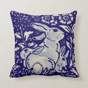 Navy Blue White Rabbit Moeder & Babies Chinoiserie Kussen