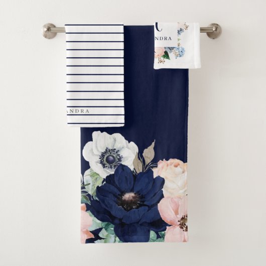 Navy en Blush Floral | Naam en monogram Bad Handdoek (Insitu)