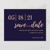 Navy en Blush Pink Modern Script slaan de datum op Briefkaart (Voorkant)