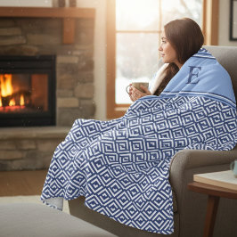 Navy Geometric Chevron Monogram Design Fleece Deken