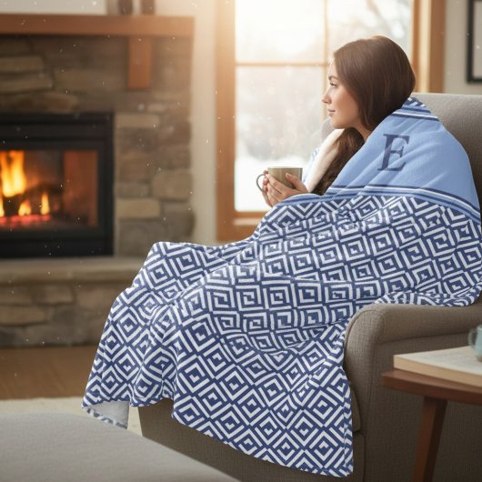 Navy Geometric Chevron Monogram Design Fleece Deken