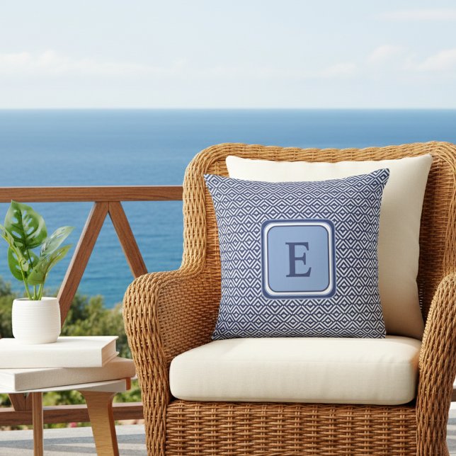 Navy Geometric Chevron Monogram Design Kussen (Creator heeft geüpload)