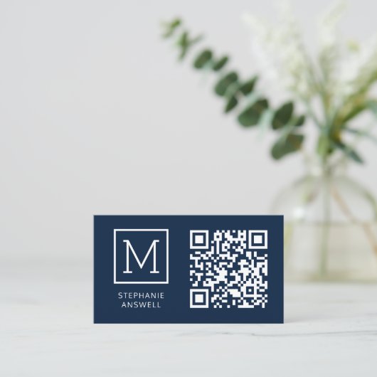 Navy QR Code Minimal Logo Professional Visitekaartje (Staand voorkant)
