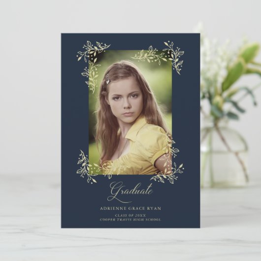 Navy Sophisticated Flourish Photo Afstuderen Kaart (Staand voorkant)