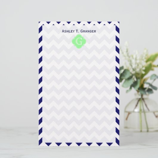 Navy White Chevron Mint Green Quatrefoil Monogram Briefpapier (Staand voorkant)