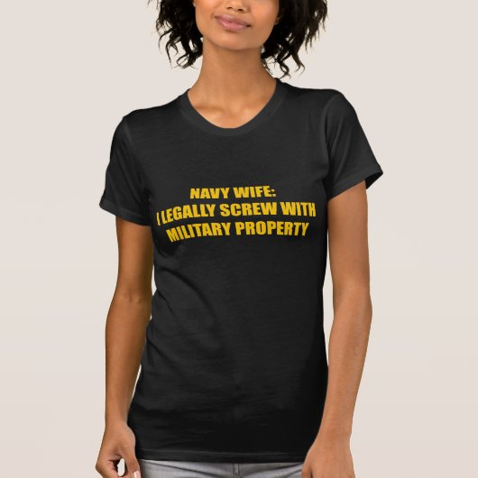 NAVY WIFE T-SHIRT (Voorkant)