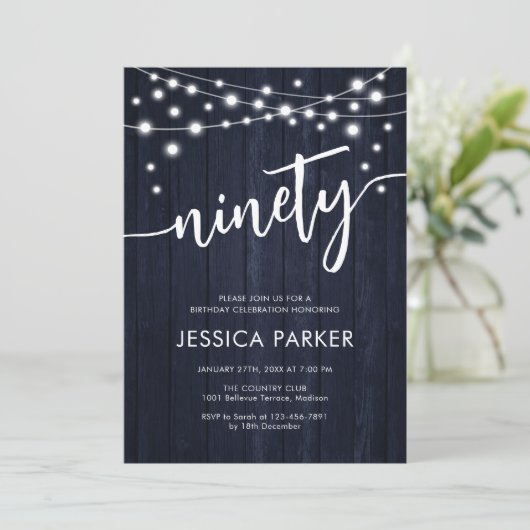 Navy Wit Rustiek Hout 90e Verjaardagsfeestje Kaart (Staand voorkant)