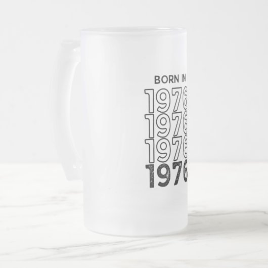 Né en 1976 Frosted Mug (Devant gauche)