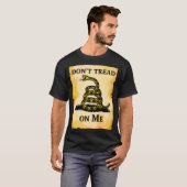 Ne marche pas sur mon T-shirt (Devant entier)