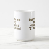 Ne m'incitez pas à casser ma tasse de doigts (Centre)