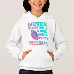 Ne sous-estimez jamais une fille qui joue au footb