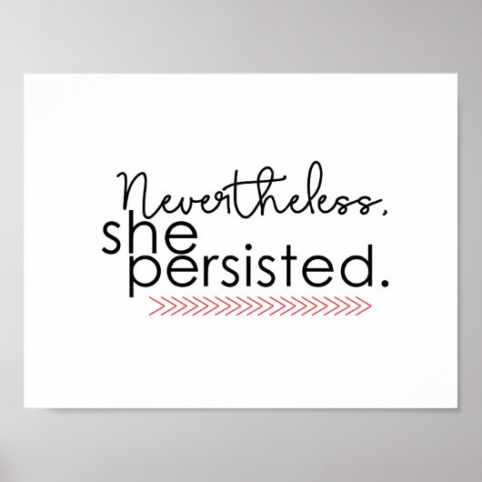 Néanmoins, elle a persisté à poster (Devant)