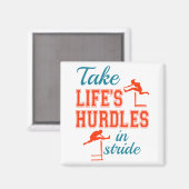 Neem de levenshurdles in het Stride Hurdler Track Magneet (Voorkant / Achterkant)