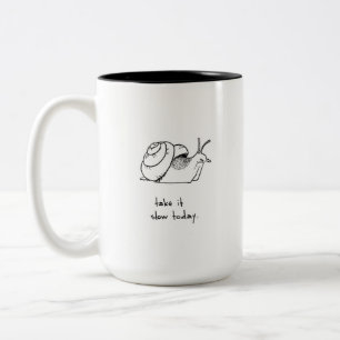 Neem de tijd tweekleurige koffiemok